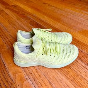 APL TechLoom Wave Sneakers, Citrus/Zest/Melange, size US 8.5